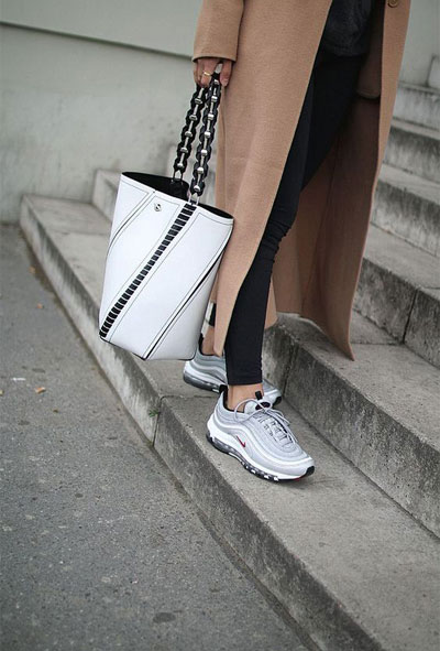 white nike air max outfit